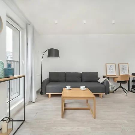 Apartamento Cozy In Near Old Town By Renters Breslavia